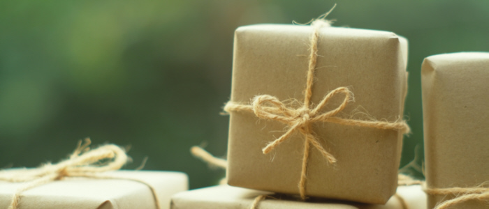 6 Inspired Plastic-Free Gift Ideas