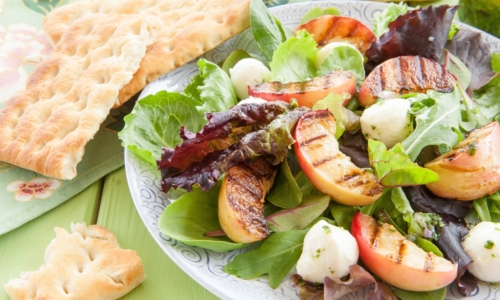Grilled Peach Salad Recipe